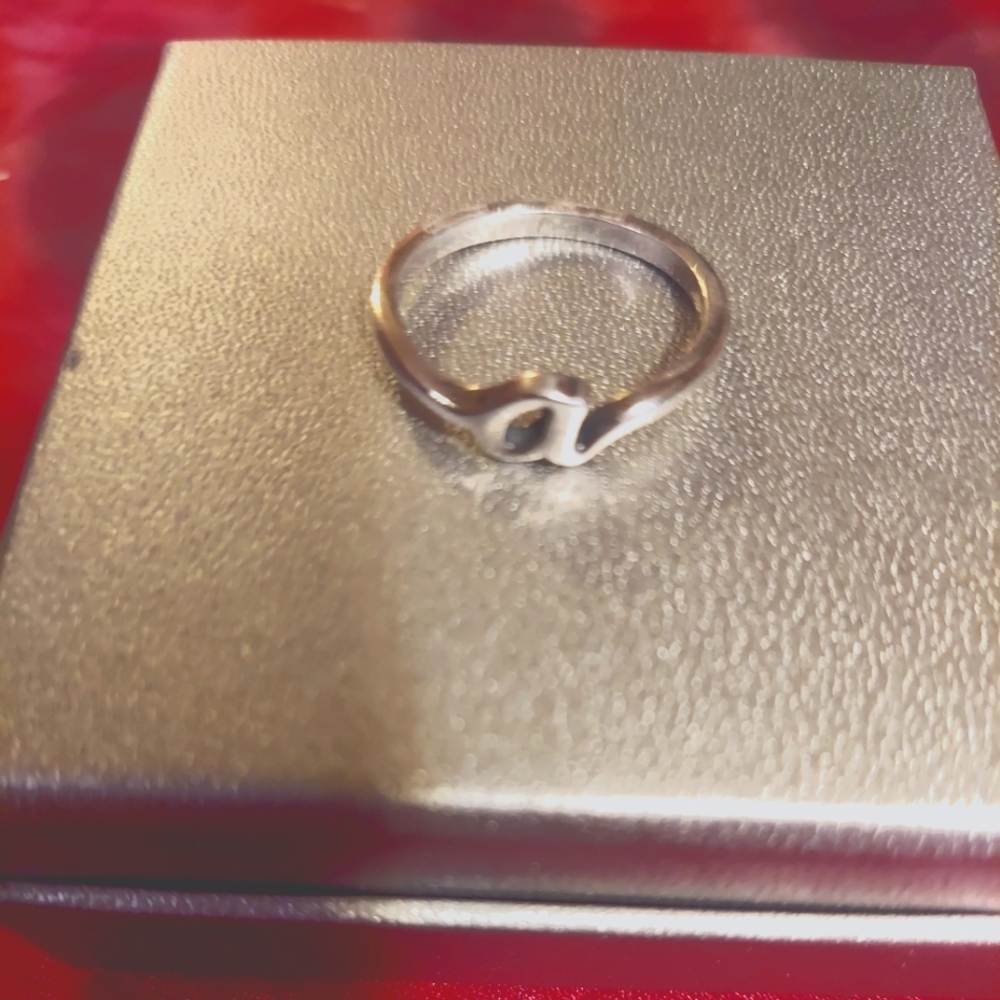 James avery ring annicial A